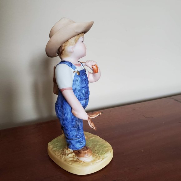 Vintage Boy Figurine, 1980s Porcelain Homco Denim Days children figurines Danny - Picture 6 of 8